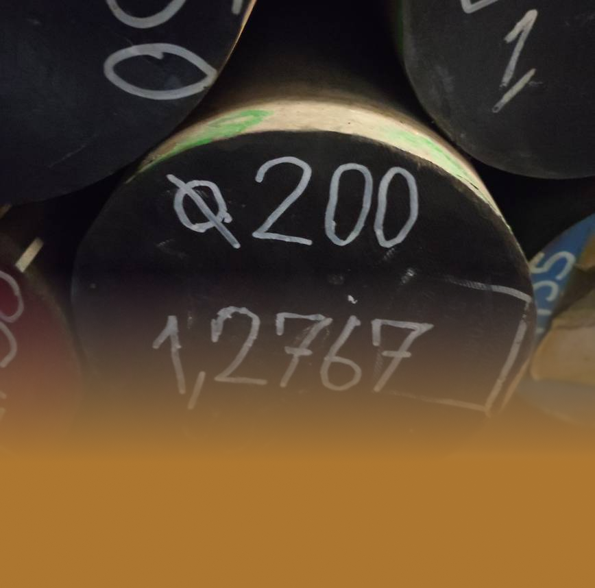 2767